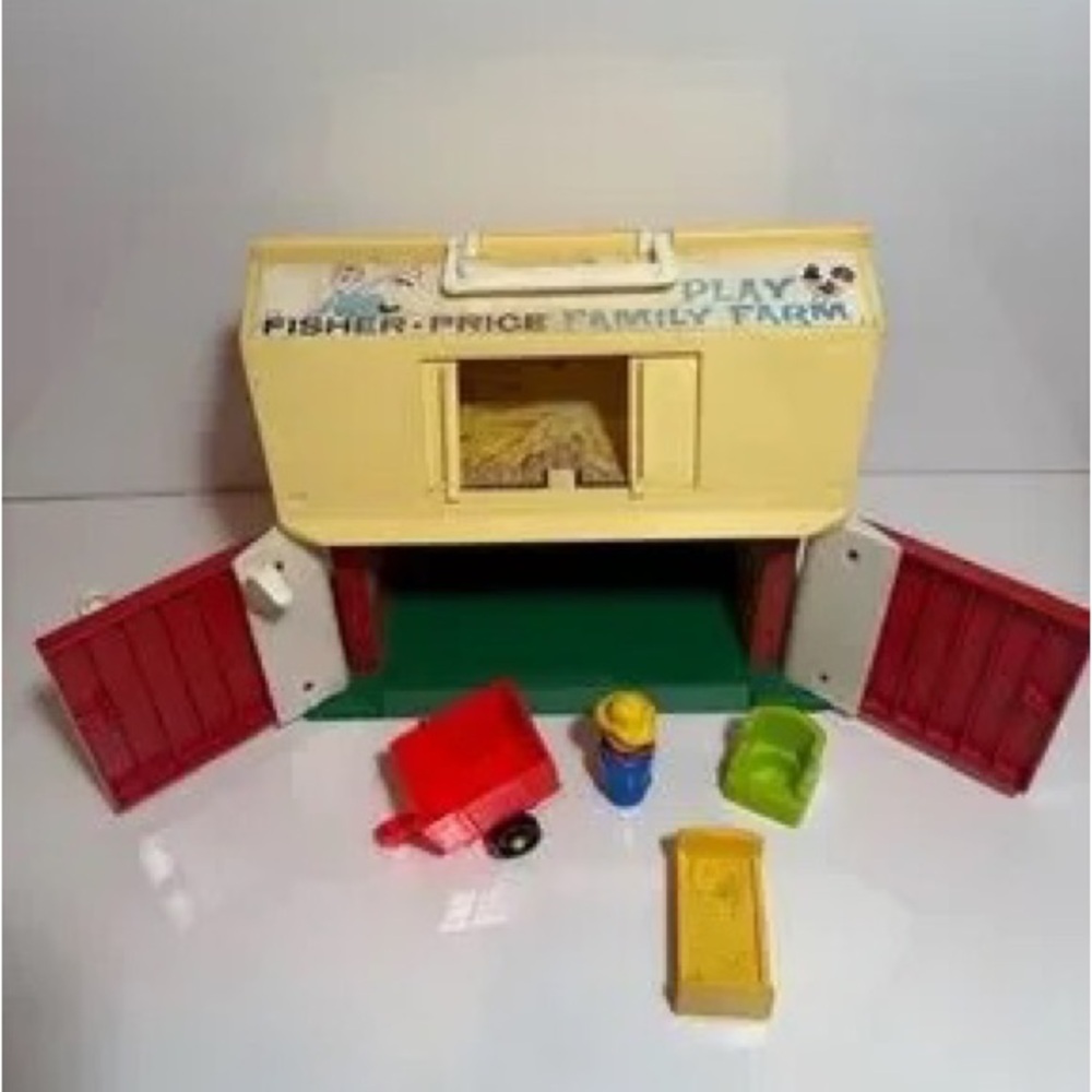 Fisher-Price Yellow Play Family Farm Toy Set
